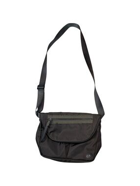 Lululemon Army Green Utility Crossbody Shoulder Bag